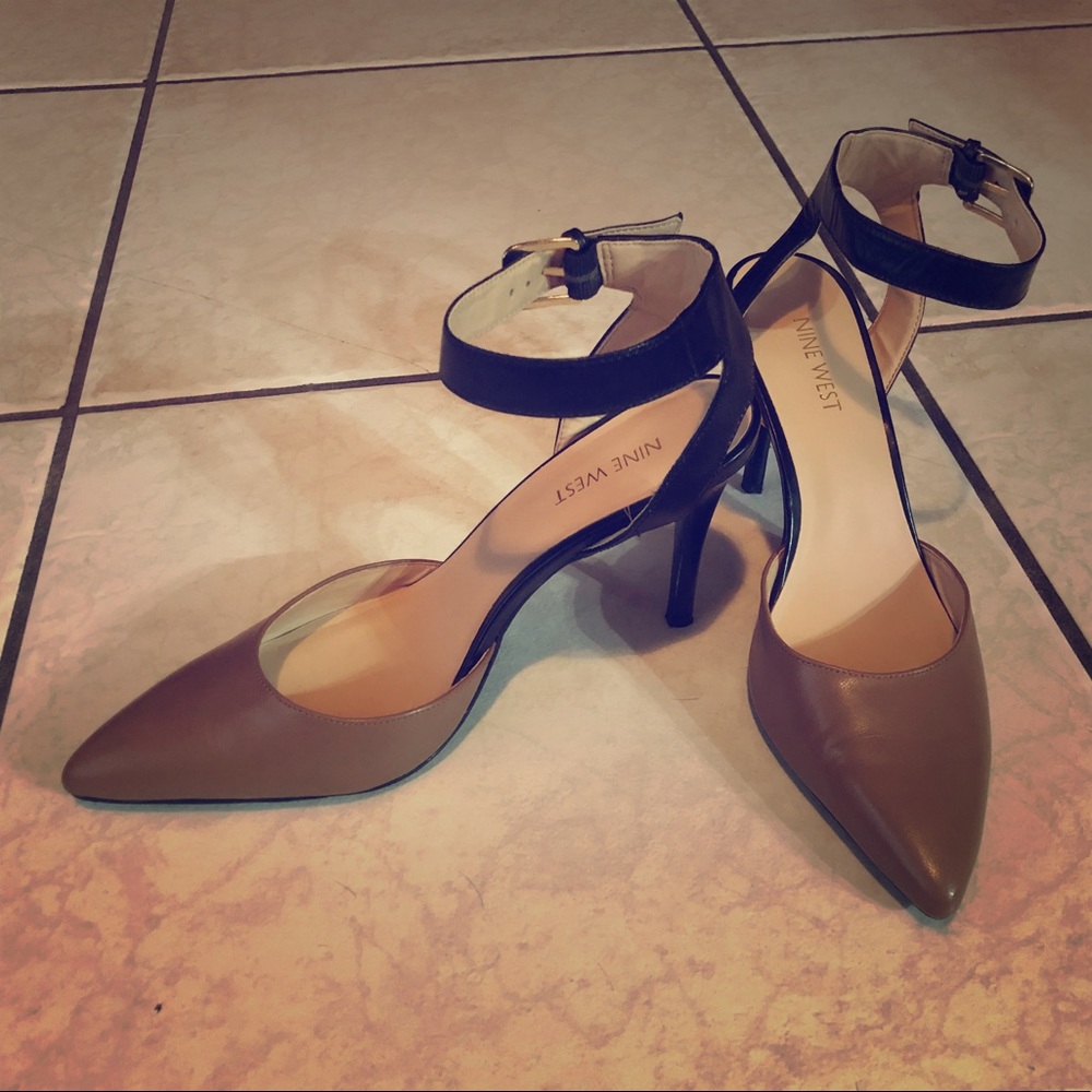 Nine West pointy toed ankle strap heels